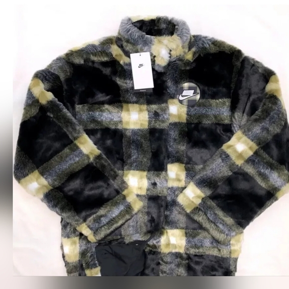 Nike Sportswear Oversized Plaid Faux Fur Jacket Coat Women US XL NEW DD4541-010 - Picture 9 of 11